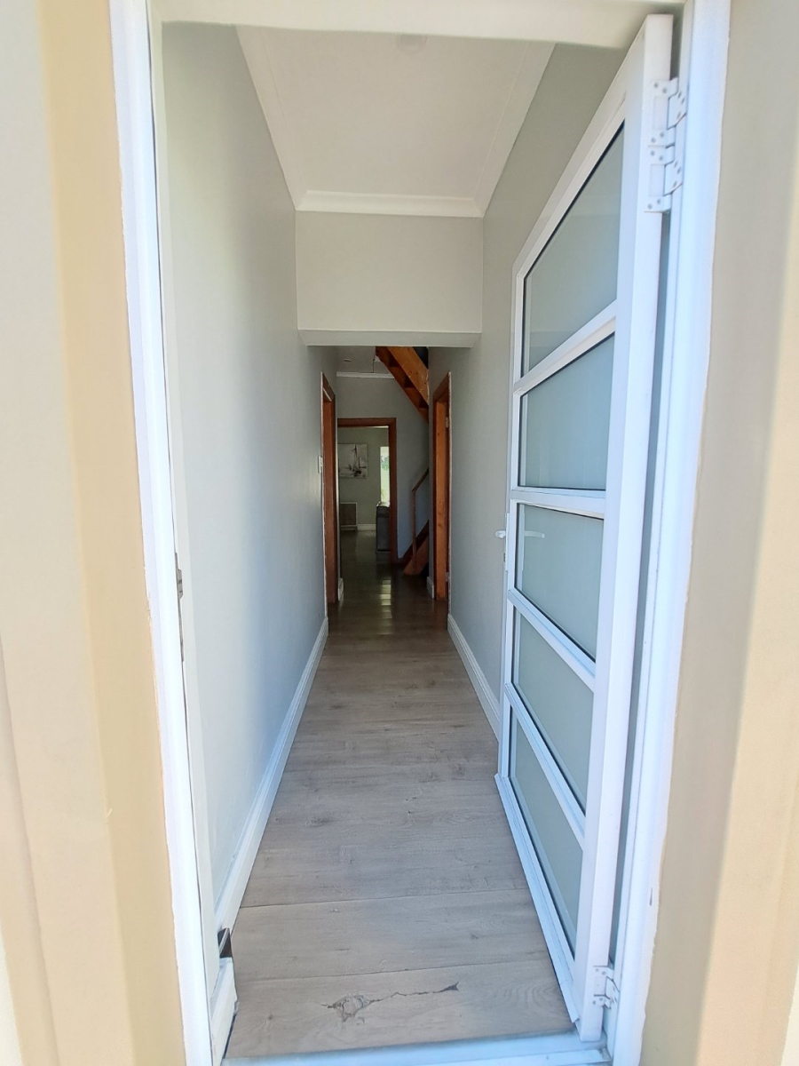 4 Bedroom Property for Sale in Lansdowne Western Cape